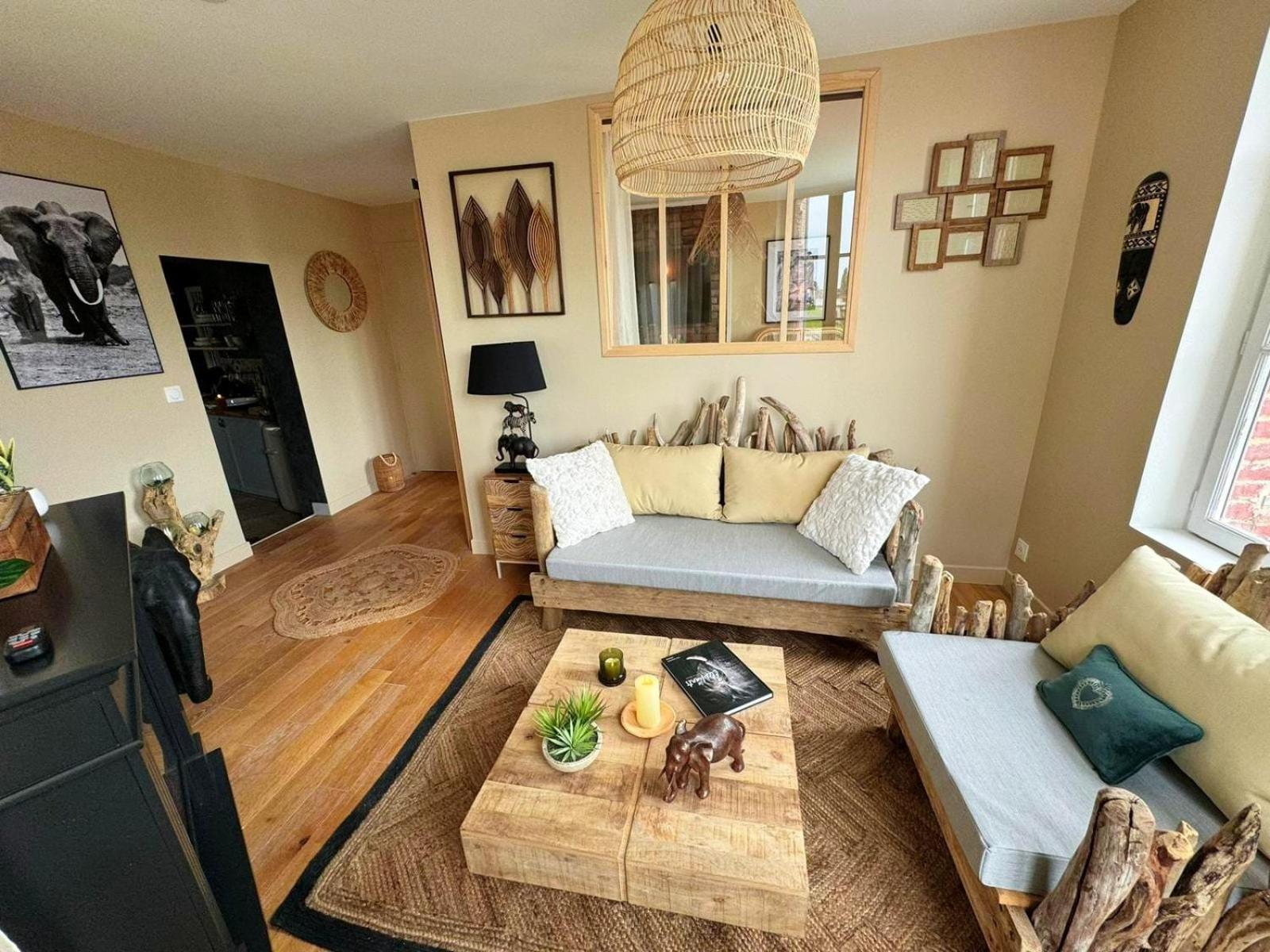 Duplex Safari Jusqu'A 4 Personnes, Spa, Cinema Et Lit Sous Les Arbres, Day Use, 10 Min Centre Amiens Bagian luar foto