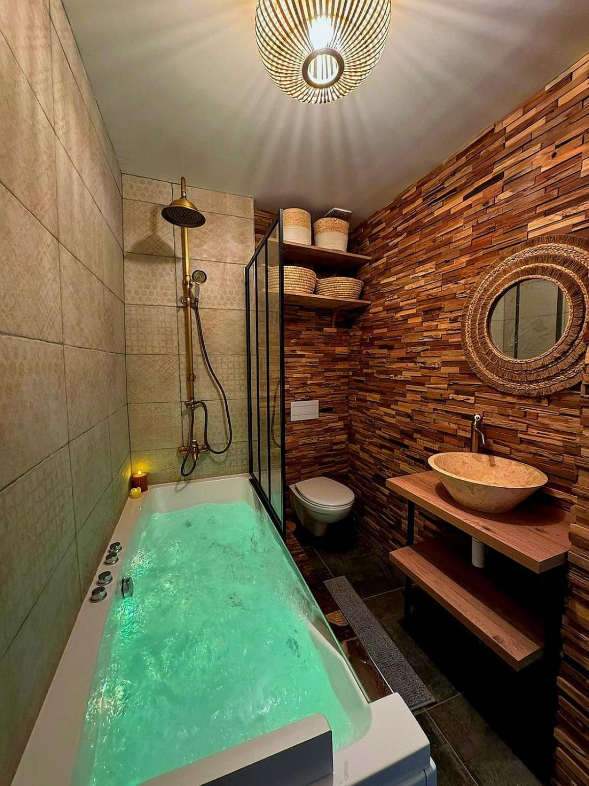 Duplex Safari Jusqu'A 4 Personnes, Spa, Cinema Et Lit Sous Les Arbres, Day Use, 10 Min Centre Amiens Bagian luar foto